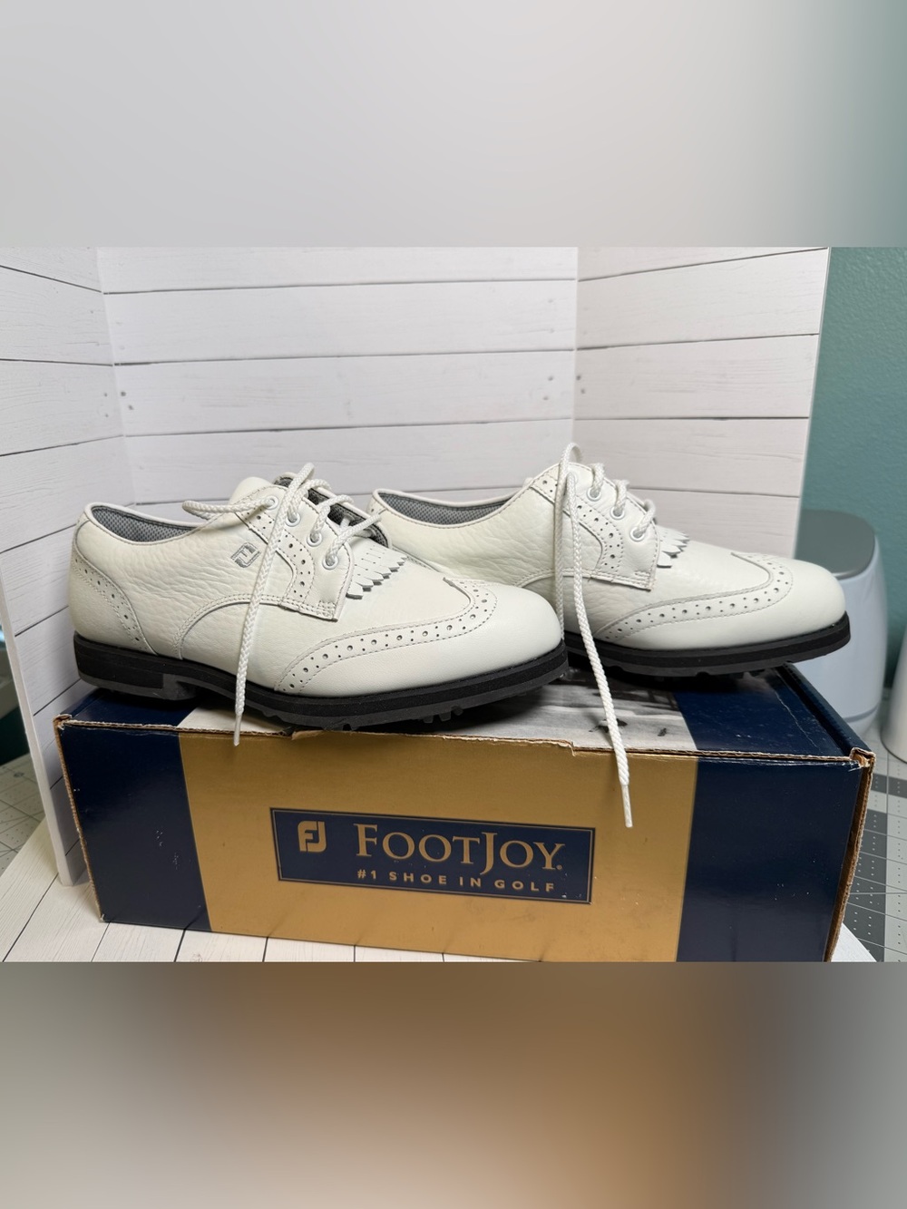 NIB Vintage FootJoy 98355 Women's Golf Shoes White Leather Kiltie Wingtip Size 6 - Picture 6 of 13